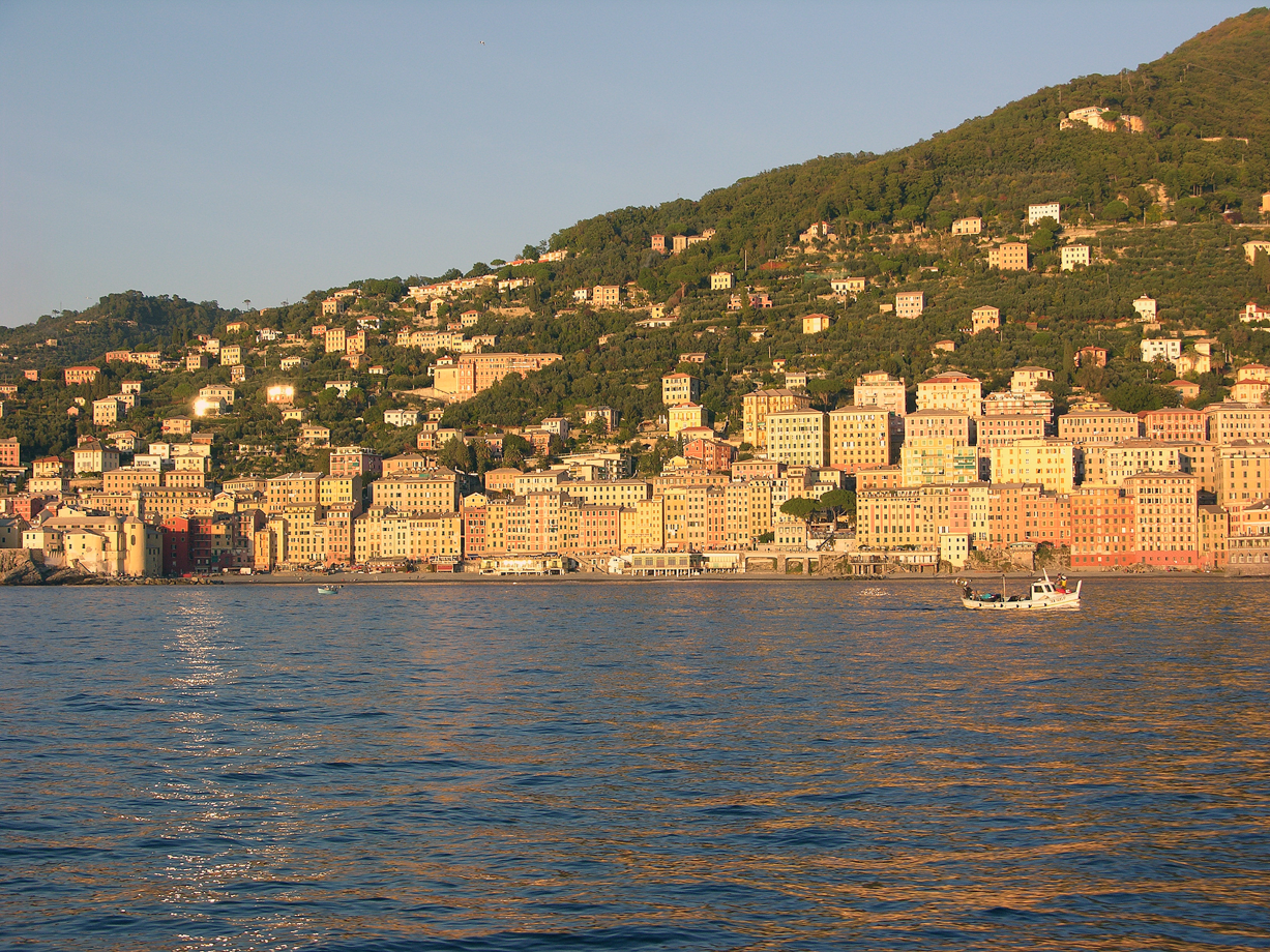Camogli vista dal mare