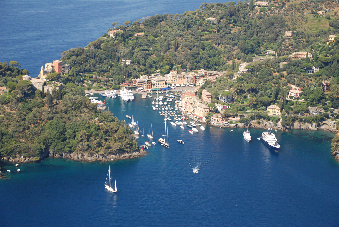 Portofino visto dall' elicottero
