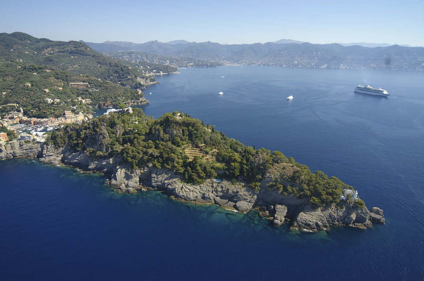 Portofino visto dall'elicottero